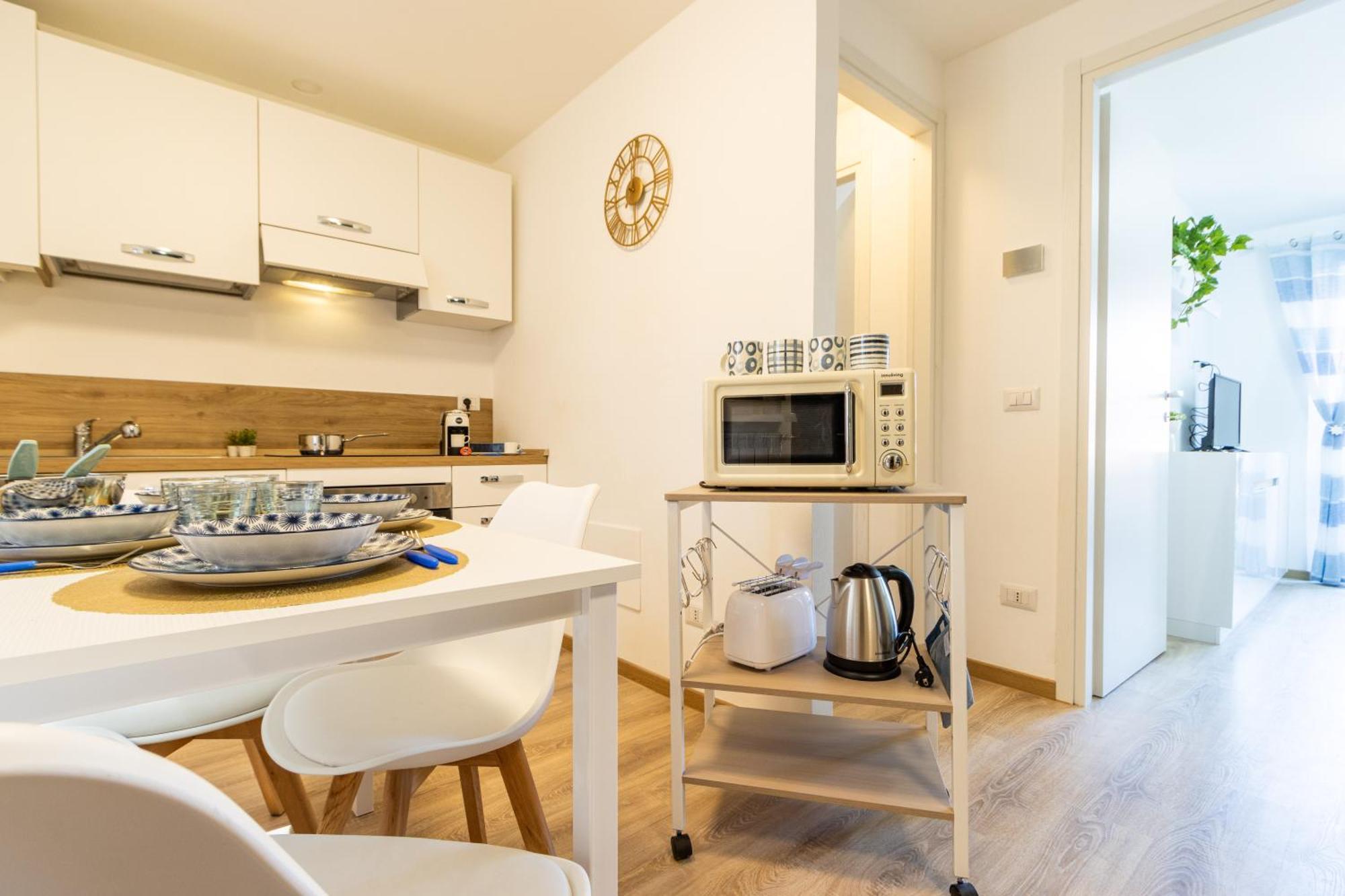 Golden Lake - Luxury Apartment ☆☆☆☆☆ - 100M From The Lake Baveno Dış mekan fotoğraf